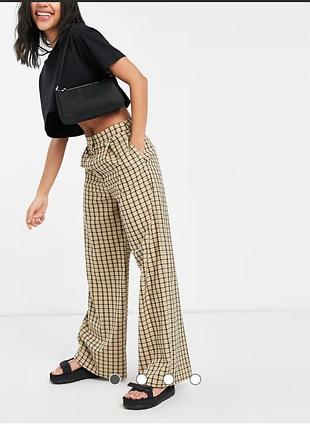 Брюки широкі з защипами asos клітка