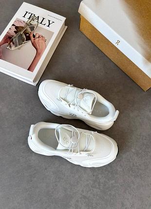 Loewe x on running cloud solo white 4