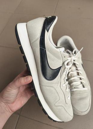 Замшеві кросівки nike