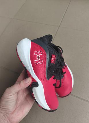 Шкіряні осінні кросівки under armour