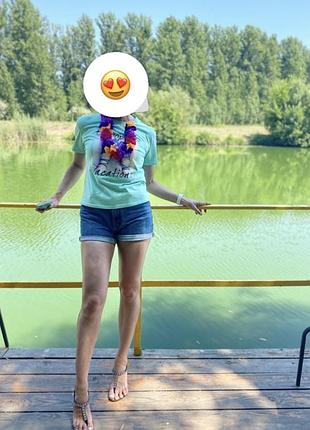 Стильна, легка, ярка жіноча футболка