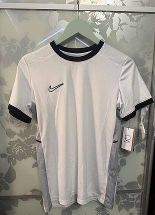 Футболка nike, розмір s-m