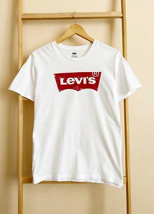Футболочка від levi’s