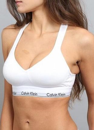 Женский бюстгальтер-бралетт пуш-ап calvin klein с эффектом подтяжки