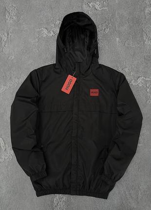 Чоловіча демісезонна вітровка hugo чорна/червона s / m / l / xl / xxl куртка на весна - осінь
