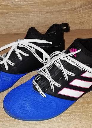 Дитяче спортивне взуття Adidas