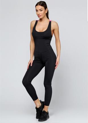 Комбинезон designet for fitness