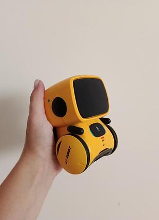 Игрушка робот