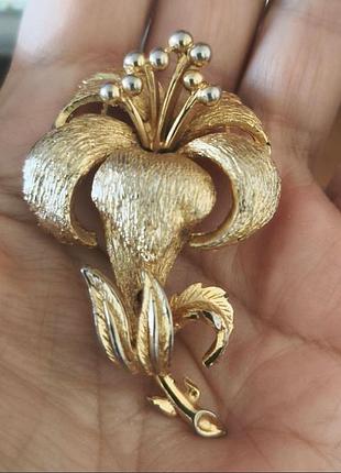 Редкая винтажная американская брошка цветок regency jewels для верхней одежды.