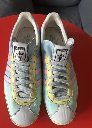 Кросівки adidas