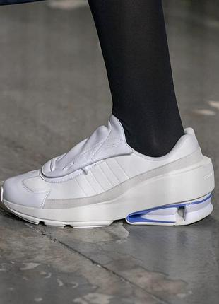 Космические кроссовки y-3 sukui yohji yamamoto