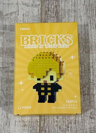 Конструктор мікроблоковий bricks "санджі" (sanji) з аніме "one piece" 169 деталей.