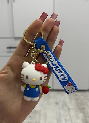 Брелок для ключей hello kitty в синем комбинезоне с силиконовым ремешком хелоу китти