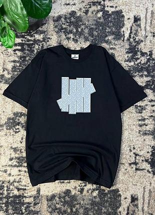 Футболка undefeated