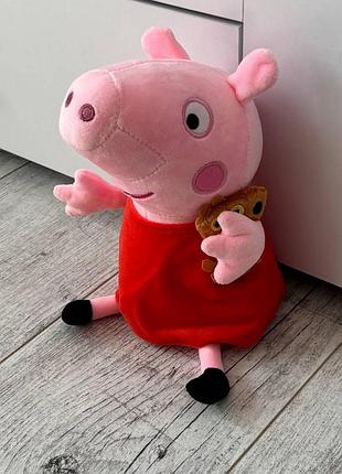 Мягкая плюшевая игрушка свинка пеппа (peppa pig) с мишкой тедди, оригинальный плюшевый персонаж в красном платье 20 см