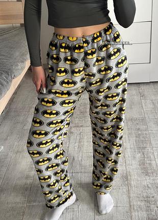 Плюшевые пижамные штаны "бэтмен" (batman) унисекс серые, для дома и сна