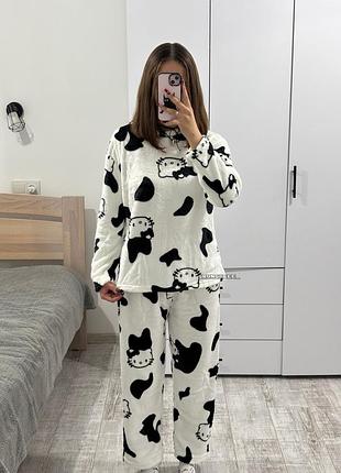 Жіноча плюшева піжама "коровка hello kitty" m-l