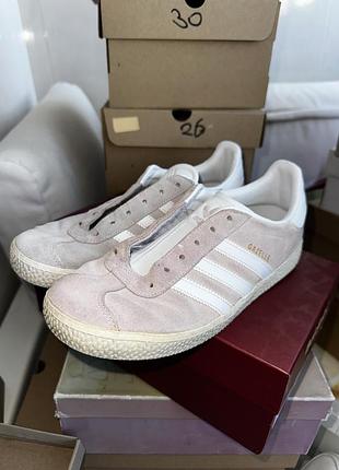 Кросівки кеди adidas gazelle, розмір 36, жіночі з нюансами