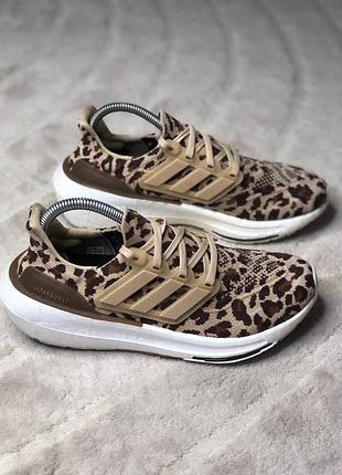 🐆 жіночі кросівки adidas ultraboost light w “black leopard” розмір 38.5