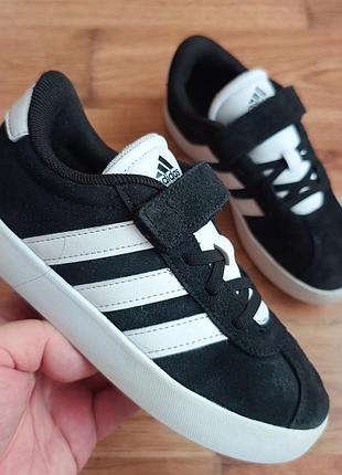 Оригінальні шкіряні adidas p33 довжина устілки по факту  21.5см
