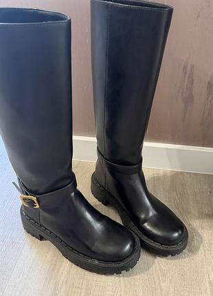 Zara кожаные демисезонные сапоги, 39 размер 🖤