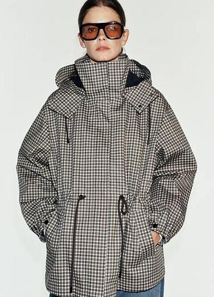 Куртка жіноча з коміром в клітинку zara new