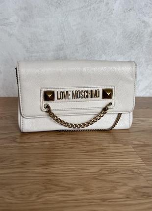 Сумочка крос-боді на довгому ремінці від moschino