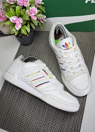 Оригинальные кроссовки adidas