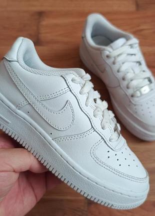Оригинальные кожаные nike p33 длина стельки по факту 21.5см