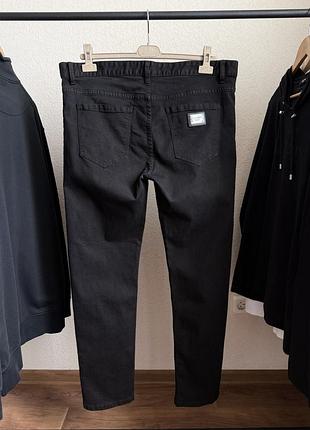 Джинсы dolce & gabbana jeans black metal patch classic denim