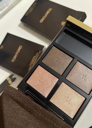 Tom ford - палетка тіней nude dip tom ford eye color quad eyeshadow palette - 03 nude dip