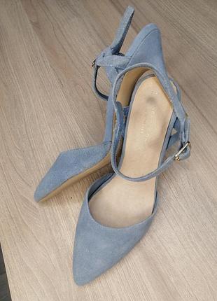 Натуральний замші new look  40 розмір