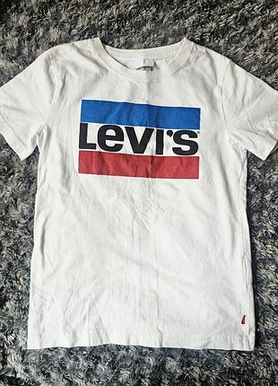 Футболка levi's оригинал белая на 10 лет на рост 140