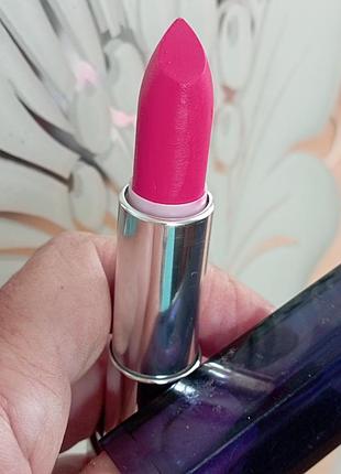 Maybelline помада тон 882