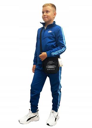 Спортивний костюм