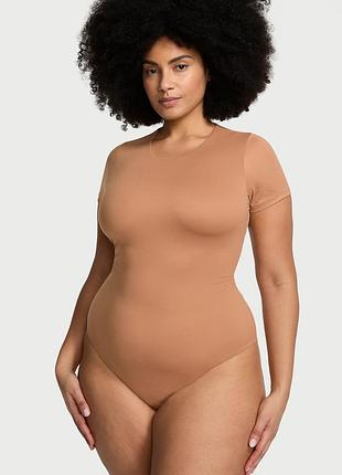 Жіноче боді victoria's secret з технологією feathersoft