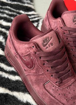 Замшеві кросівки nike air force 1 low burgundy crush
