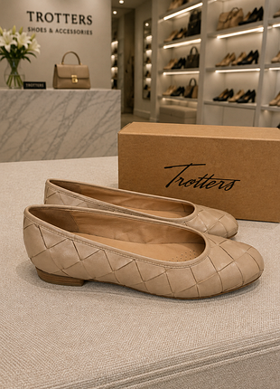 Балетки trotters 43–44 г.