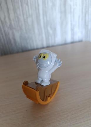 Фигурка kinder surprise / киндер сюрприз монстрик в сундучке