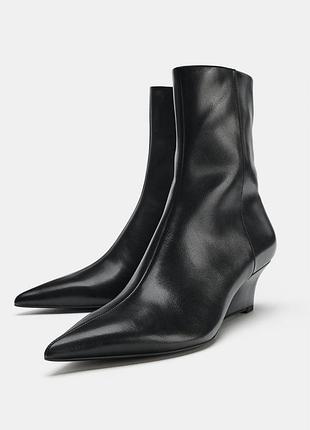 Ботинки на танкетке zara