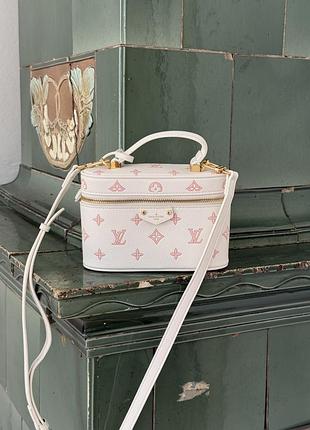 Сумка chain pouch monogram white/pink s04062