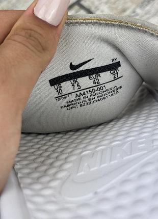 Nike slide 7