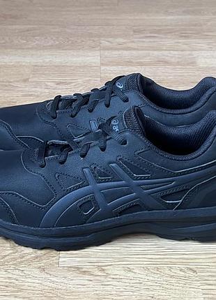 Новые кроссовки asics 38 размер
