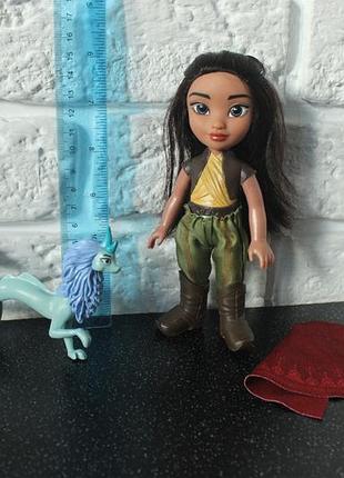 Ігровий набір disney's raya and the last dragon petite raya & sisu. лялька рая та дракон сісу.