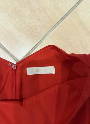 Сукня стримана по коліно, на розмір s, valentino 4