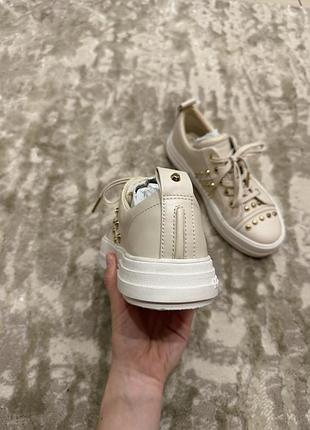 Бежеві жіночі кеди michael kors evy astor stud leather sneaker 6