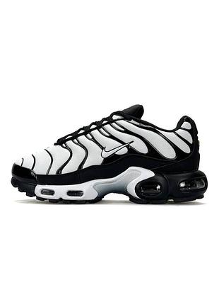 Кросівки жіночі nike air max plus white black
