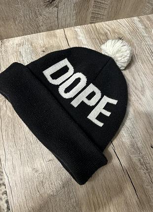 Стильна чорна шапка dope 2