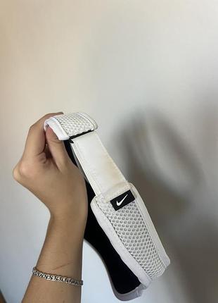 Білий спортивний козирок nike з dri-fit 6