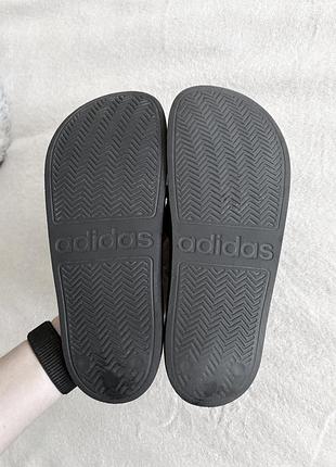 Adidas пантолети слайдери шльопанці чорного кольору унісекс 5